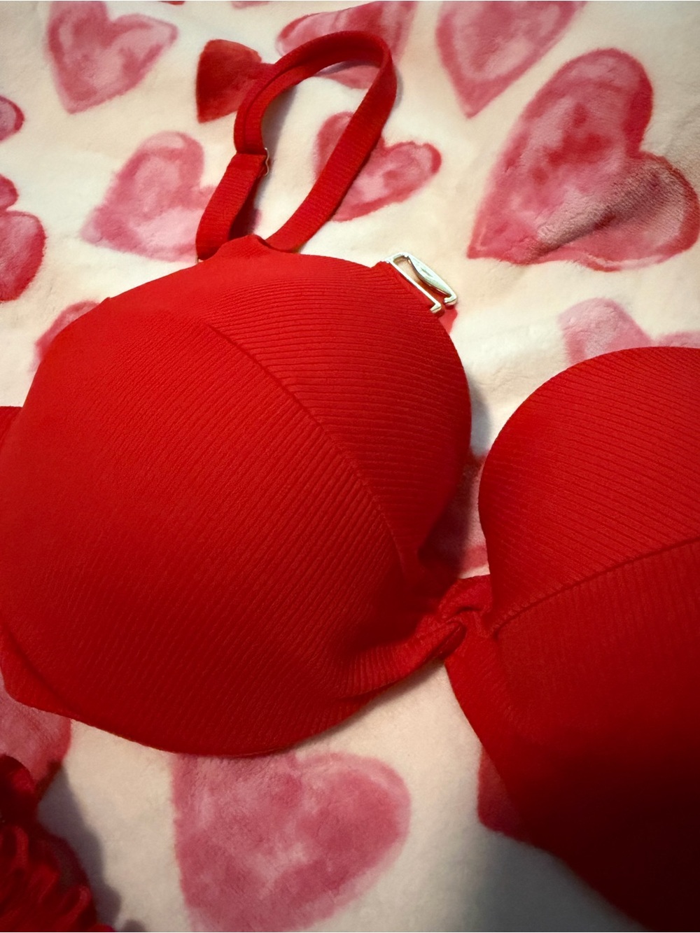 NWOT Victoria’s Secret Red Two-Piece Bikini Set - Picture 4 of 9